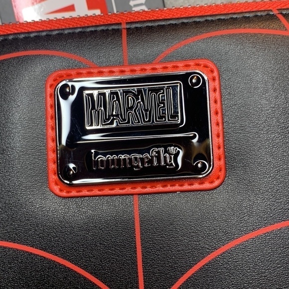 NWT Loungefly Marvel Spiderman Wallet - Picture 3 of 4